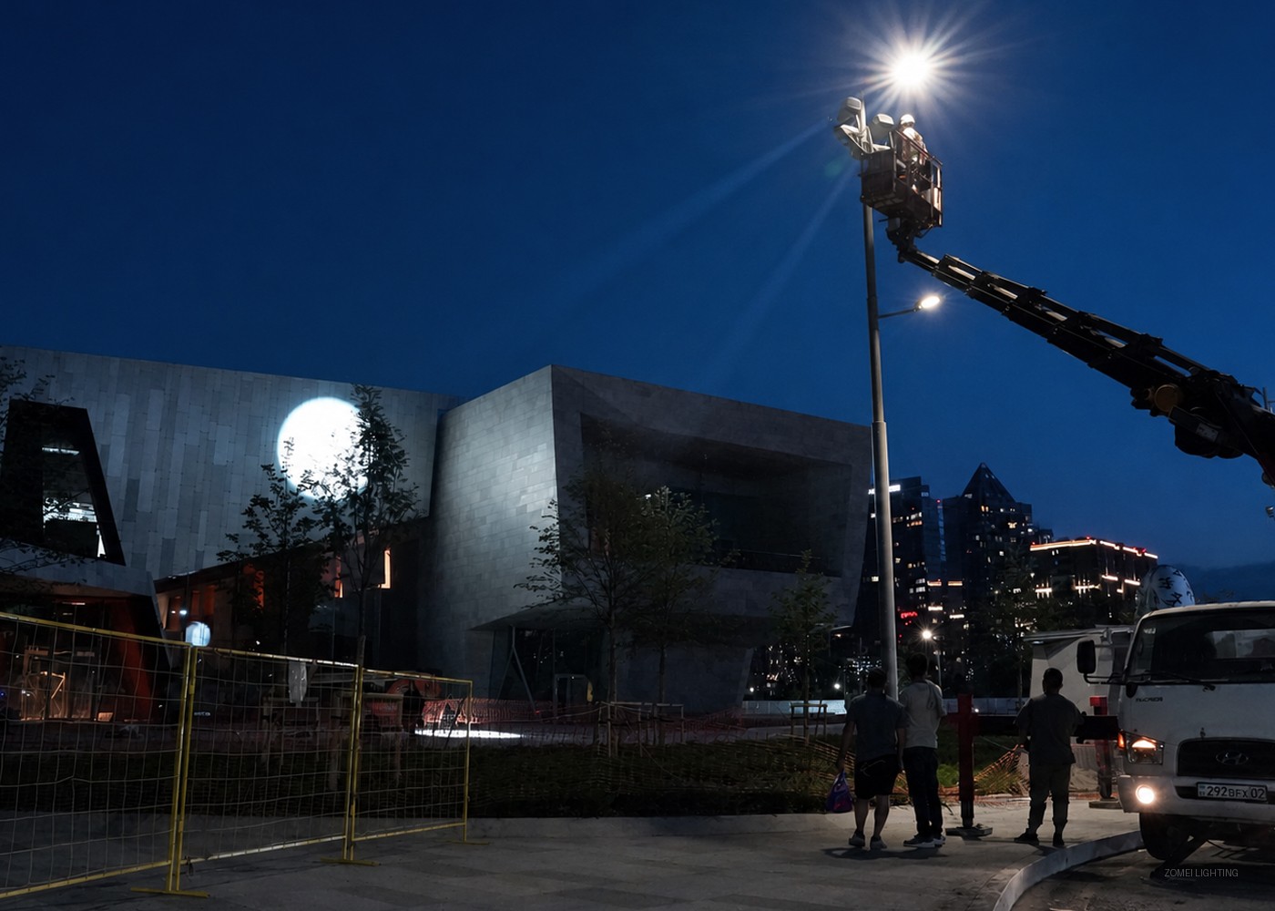 工程难点：夜间调试｜Night commissioning challenge for museum facade lighting